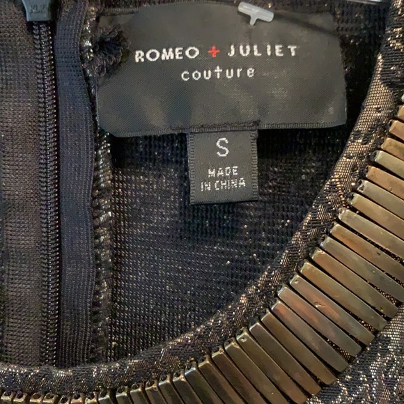 Shimmer at your next party in this Romeo & Juliet cocktail dress. - Picture 2 of 3